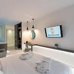 Mg Sapphire Jacuzzi Premium Suite