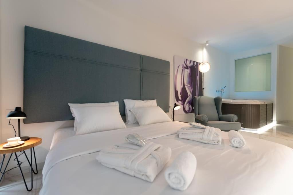 Mg Sapphire Jacuzzi Premium Apartment *